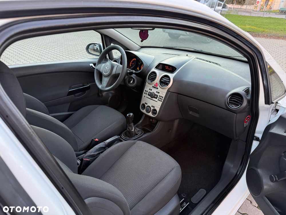 Opel Corsa - 4