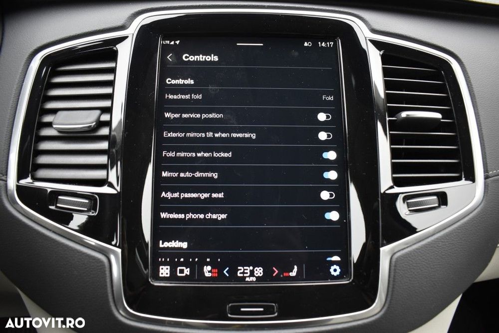 Volvo XC 90 - 25