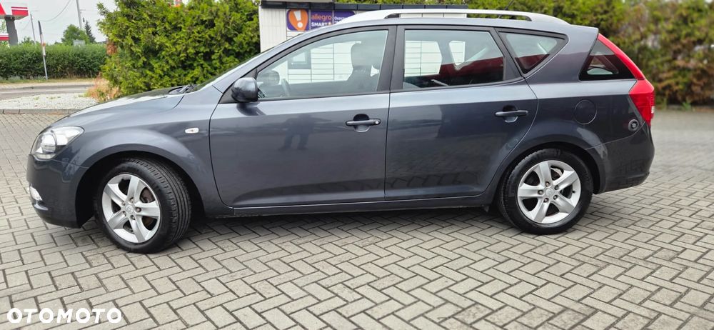 Kia Ceed 1.4 CVVT Dream-Team Edition - 9