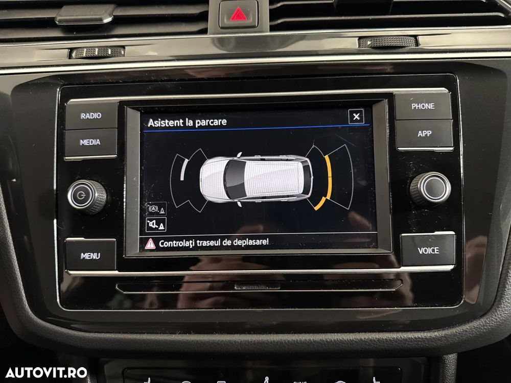 Volkswagen Tiguan - 19