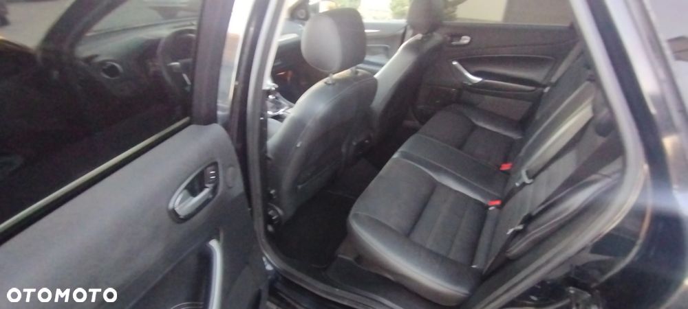 Ford Mondeo - 11