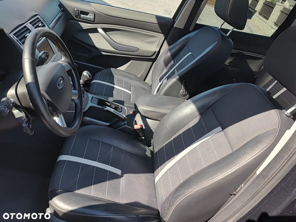 Ford Kuga 2.0 TDCi 4WD Titanium Plus - 30