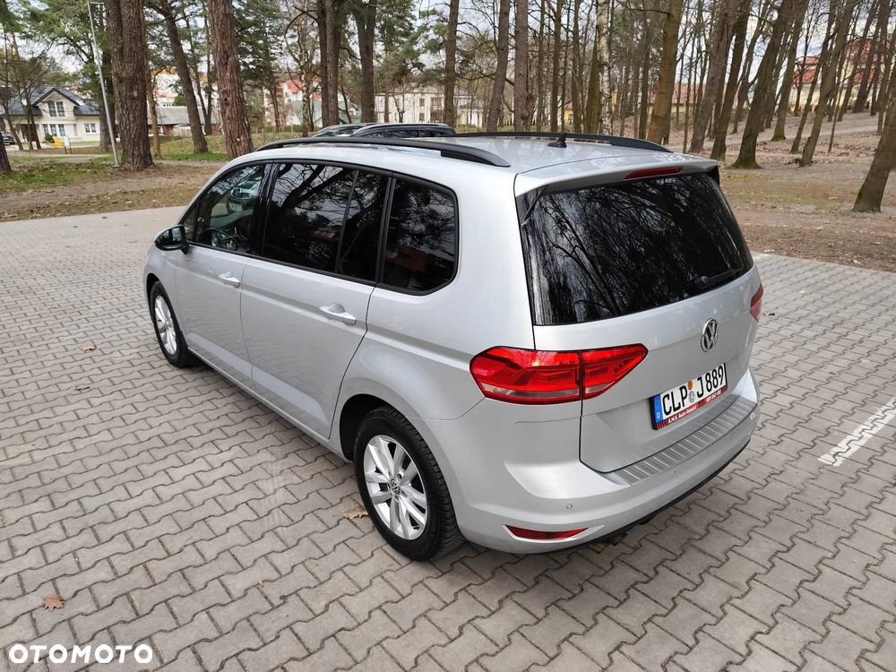 Volkswagen Touran 2.0 TDI SCR DSG Highline - 17