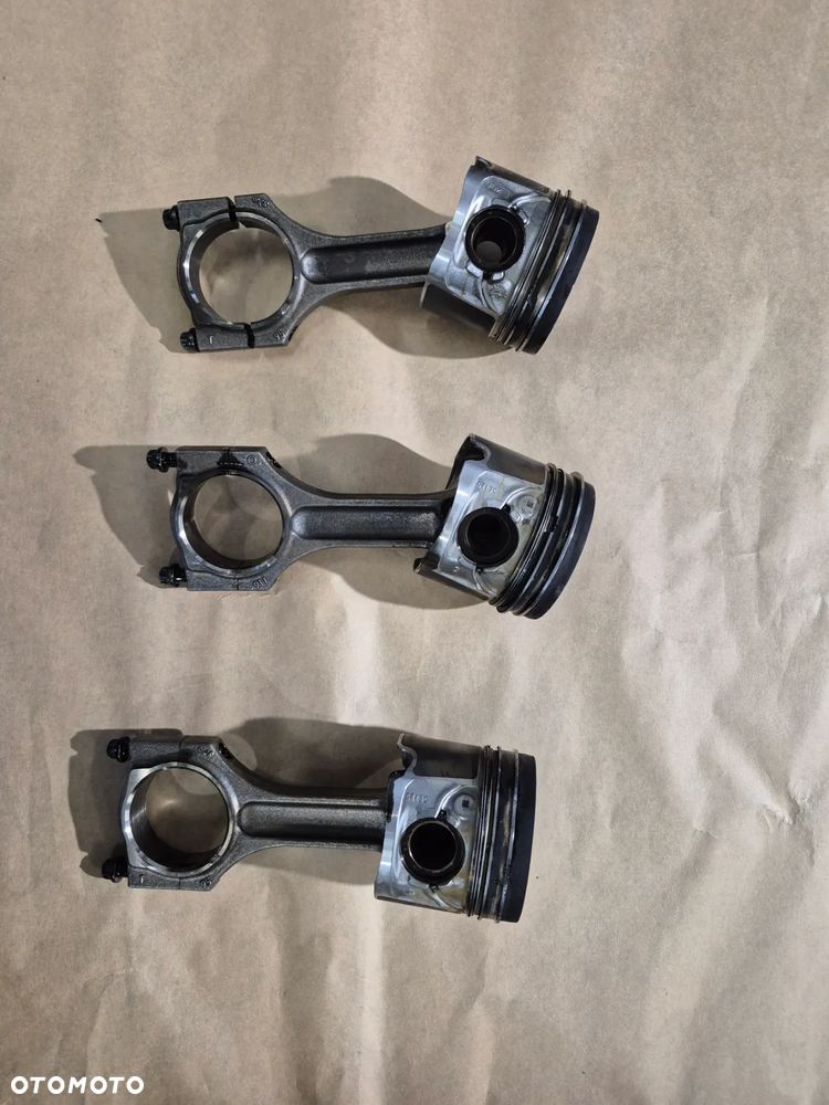 BMW F20 F07 F30 F32 F10 F15 E84 2.0D N47D20C TŁOK KORBOWÓD