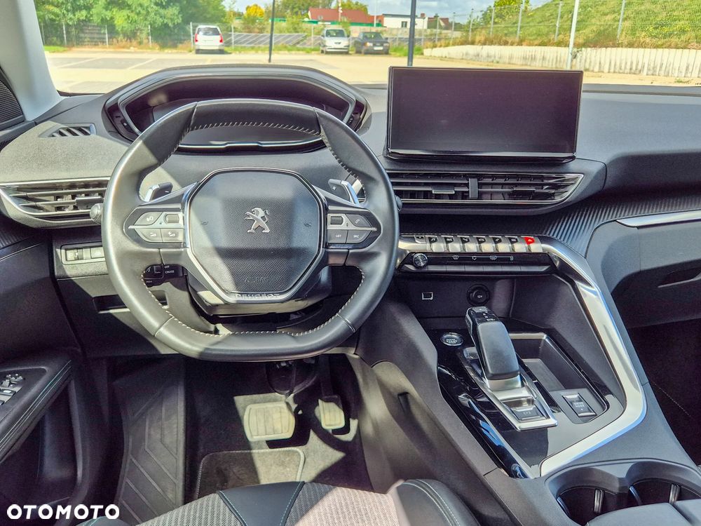 Peugeot 3008 1.6 PureTech HYbrid Allure S&S EAT8 - 18