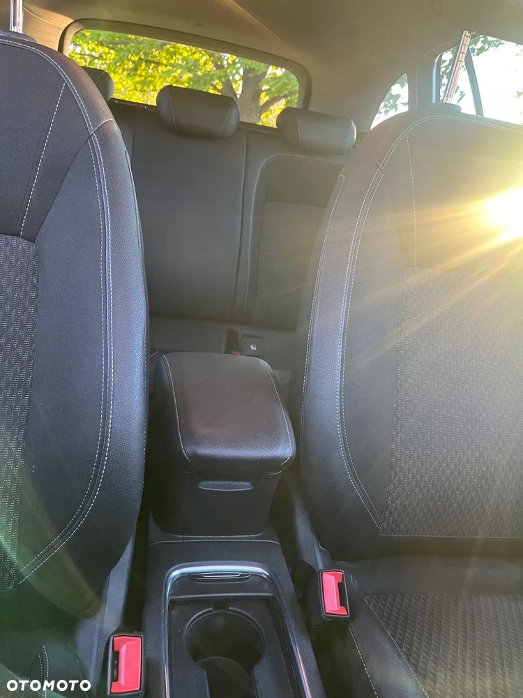 Opel Astra 1.4 Turbo Start/Stop Innovation - 26