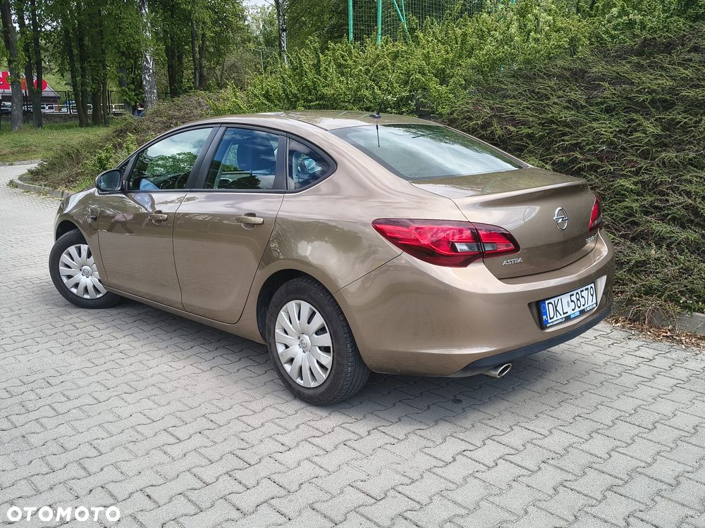 Opel Astra 1.4 T Active - 3