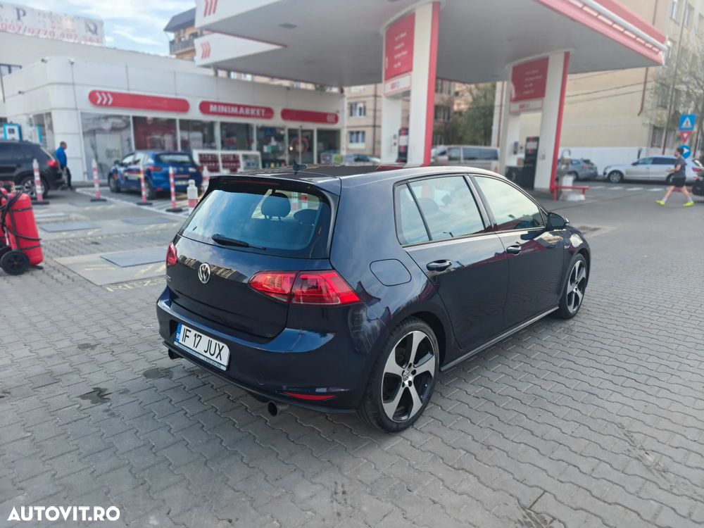 Volkswagen Golf 2.0 GTI DSG - 13