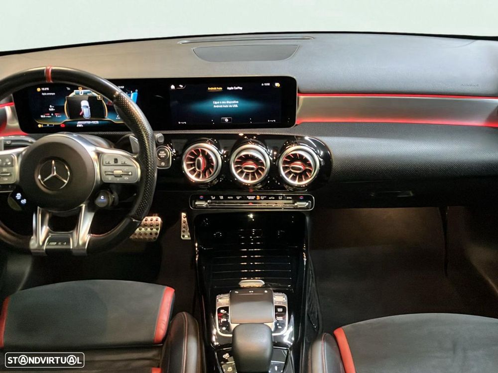 Mercedes-Benz A 35 AMG - 12