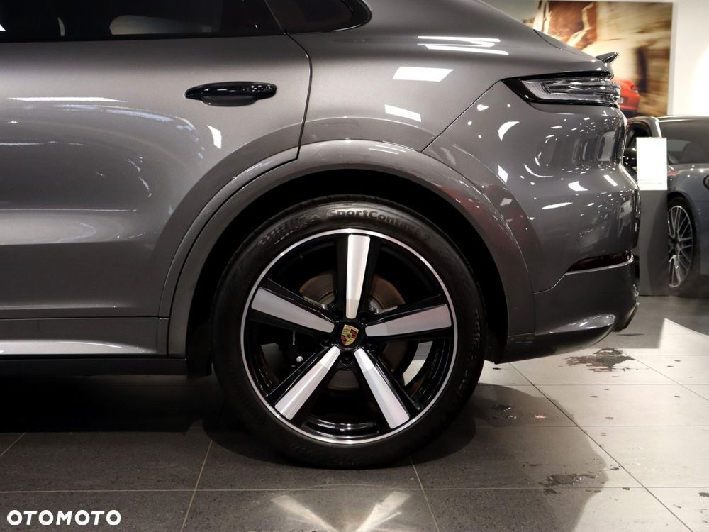 Porsche Cayenne GTS - 12
