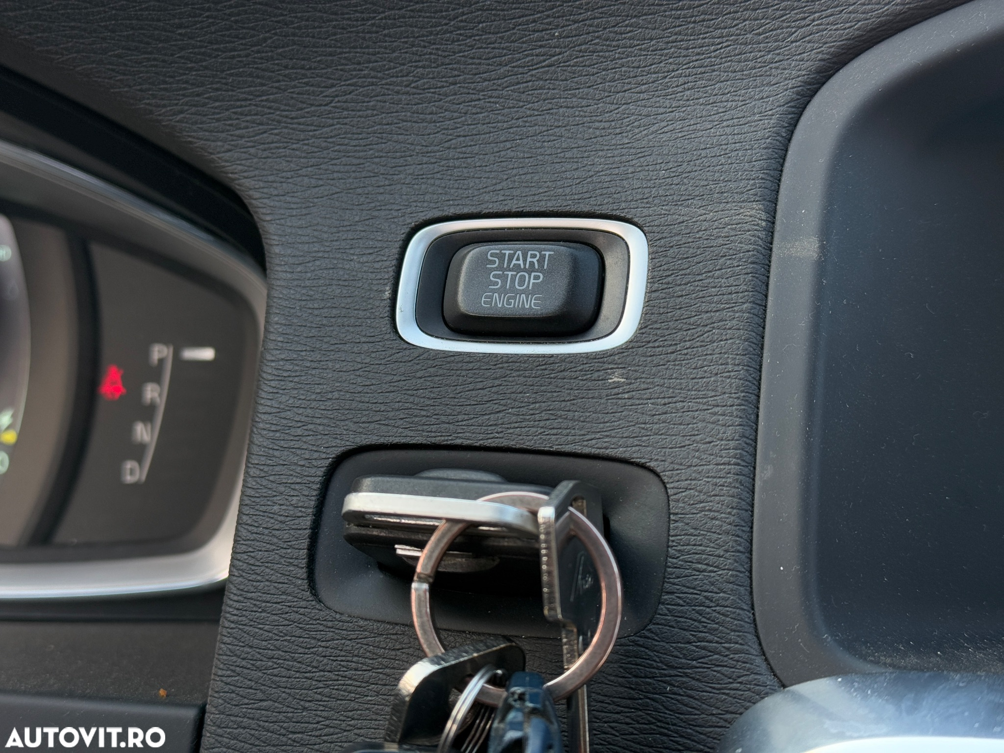 Volvo V60 D6 Plug-In-Hybrid AWD Geartronic Summum - 15