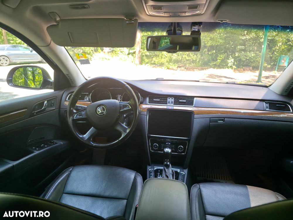 Skoda Superb 2.0 TDI 4X4 Laurin&Klement - 5