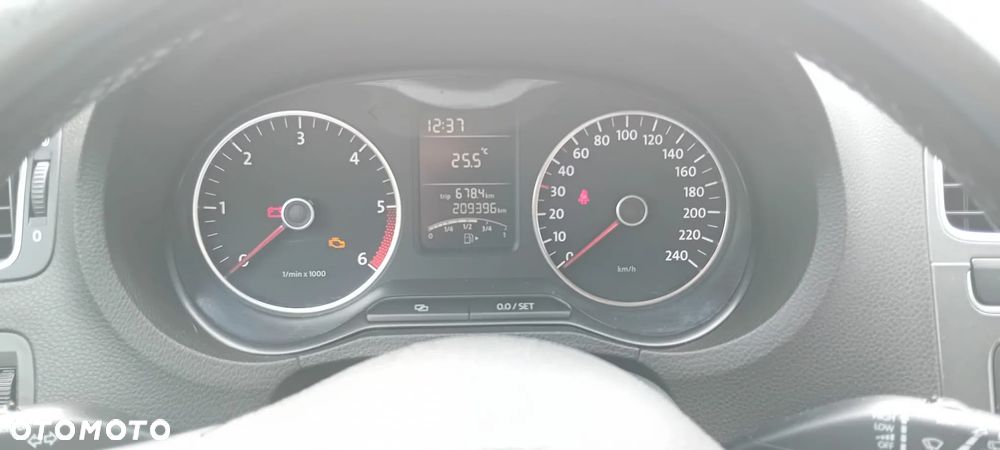 Volkswagen Polo - 12