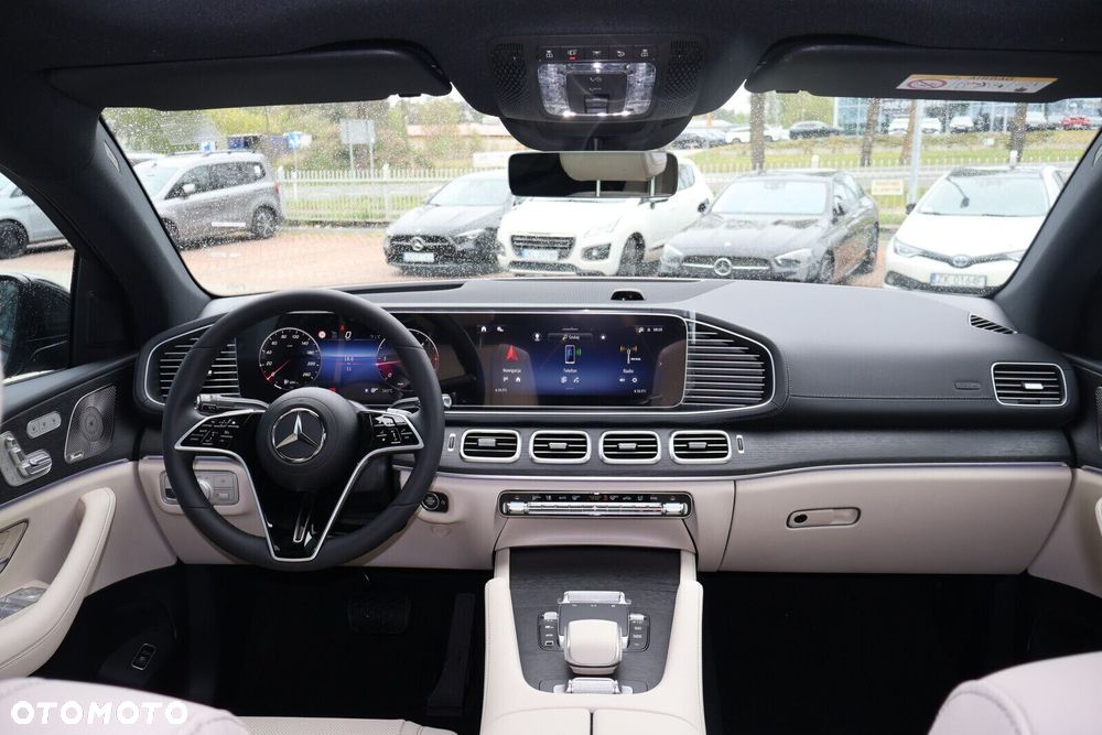 Mercedes-Benz GLE - 12