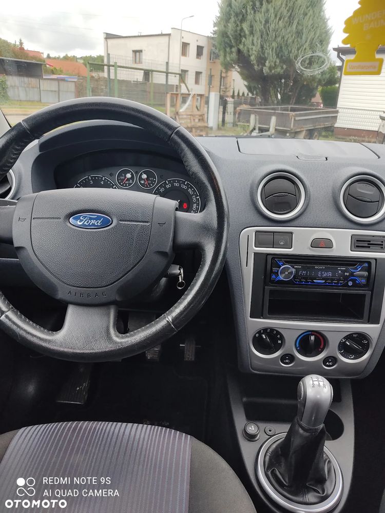 Ford Fusion 1.4 Elegance - 8