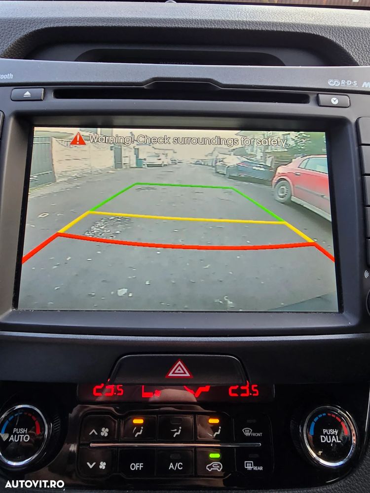 Kia Sportage 2.0 CRDI 4WD Automatik Spirit - 34