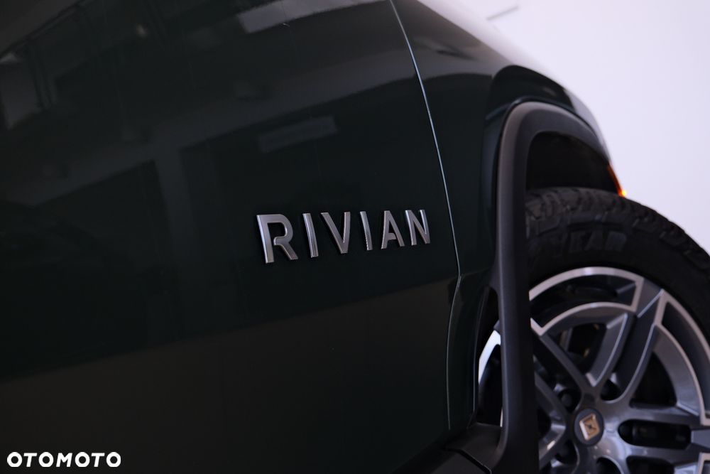 Rivian R1S - 15