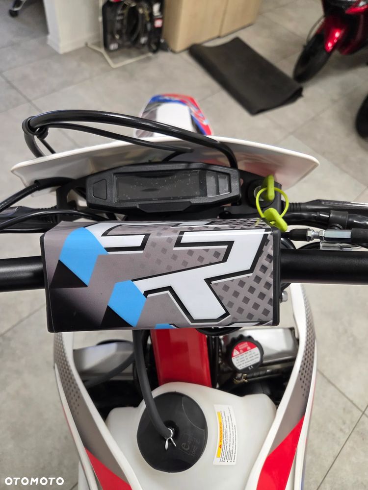 Barton FRX 125 - 17