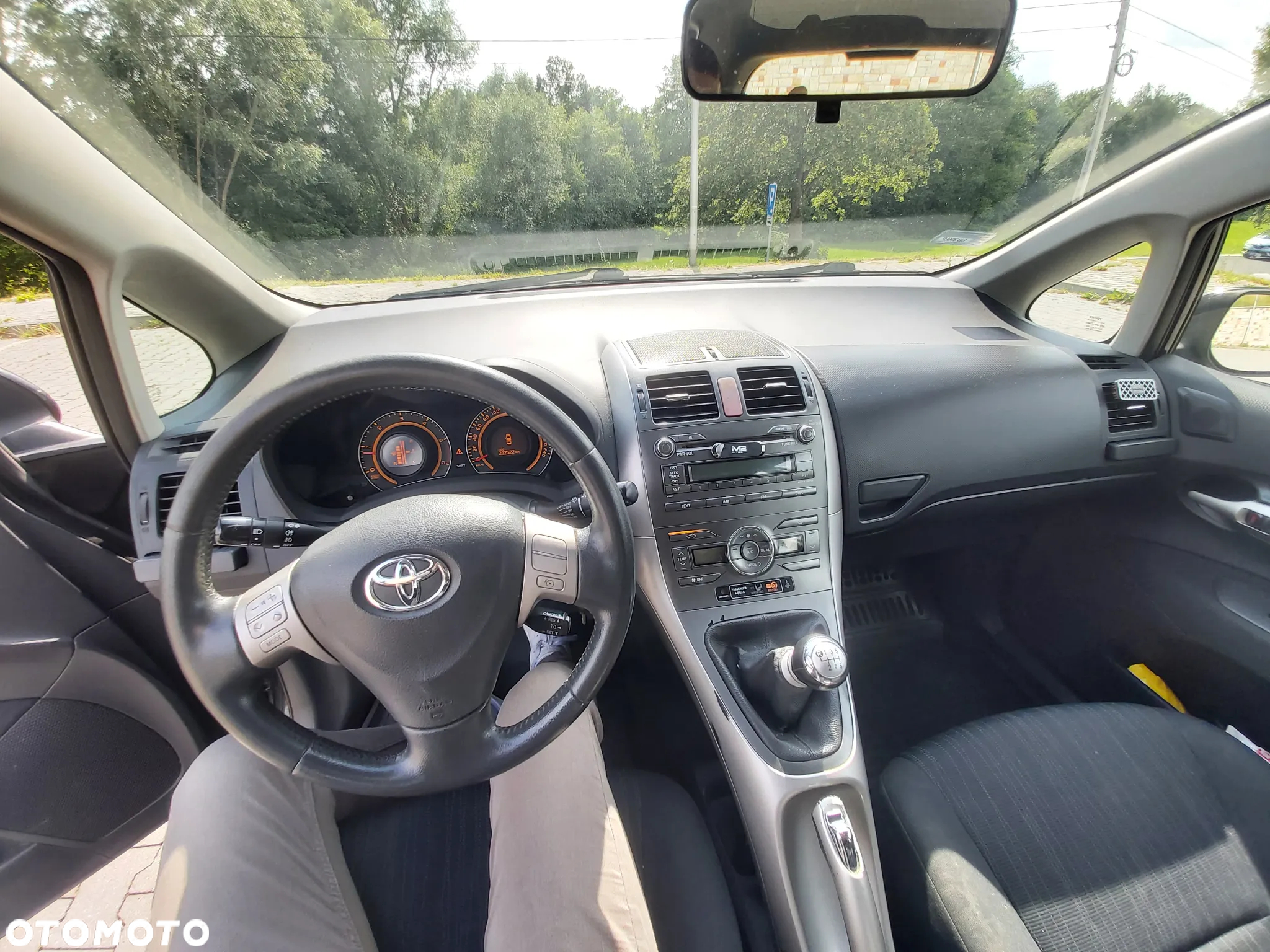 Toyota Auris - 2