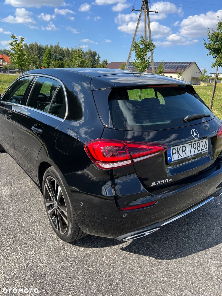 Mercedes-Benz Klasa A 250 E 8G-DCT Progressive - 14