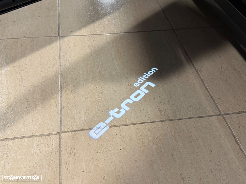 Audi A6 Avant e-tron performance edition one grey - 47