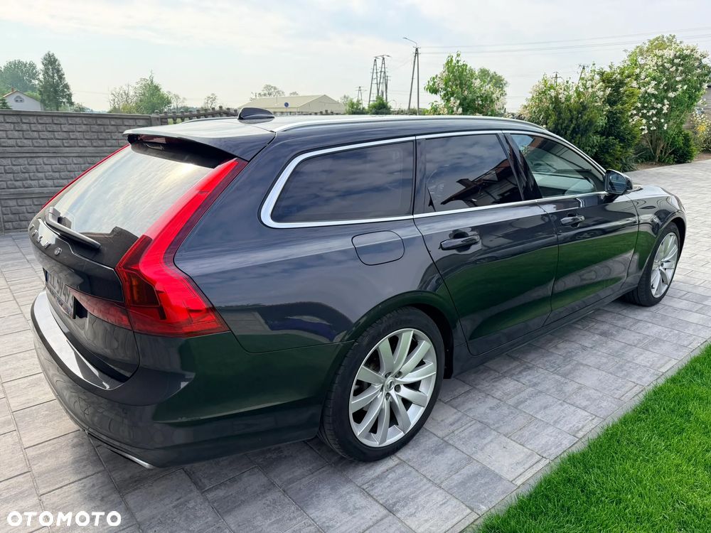 Volvo V90 D3 AWD Momentum - 4