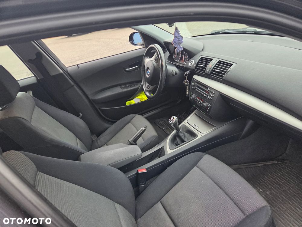 BMW Seria 1 118i - 6