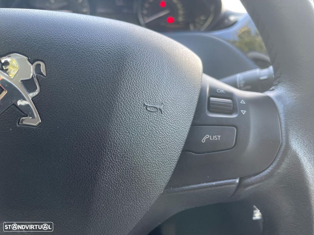 Peugeot 2008 PureTech 82 Active - 19