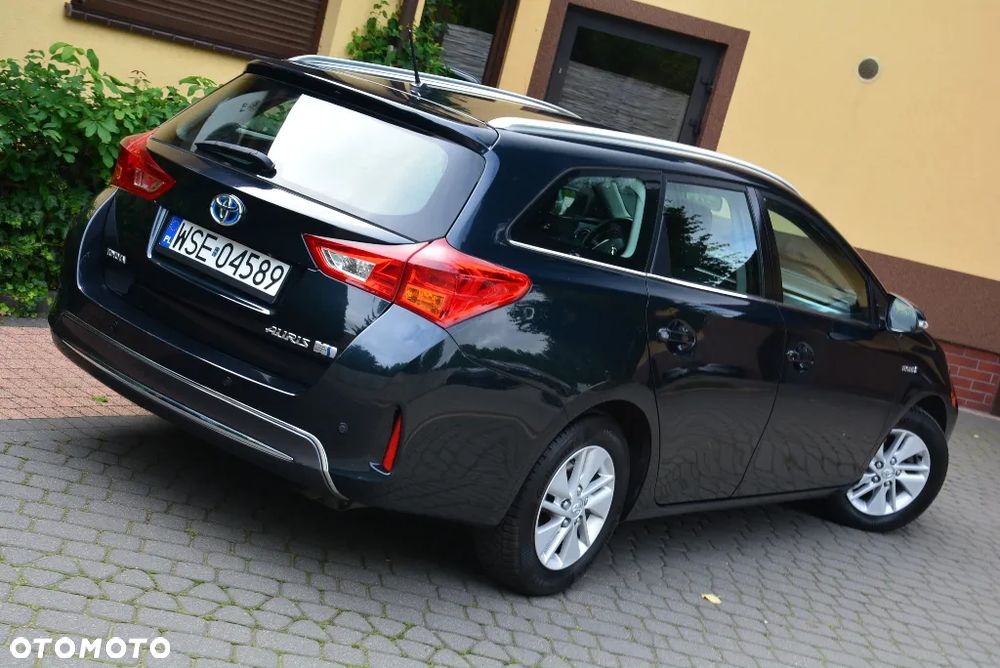Toyota Auris Hybrid 135 Prestige - 22