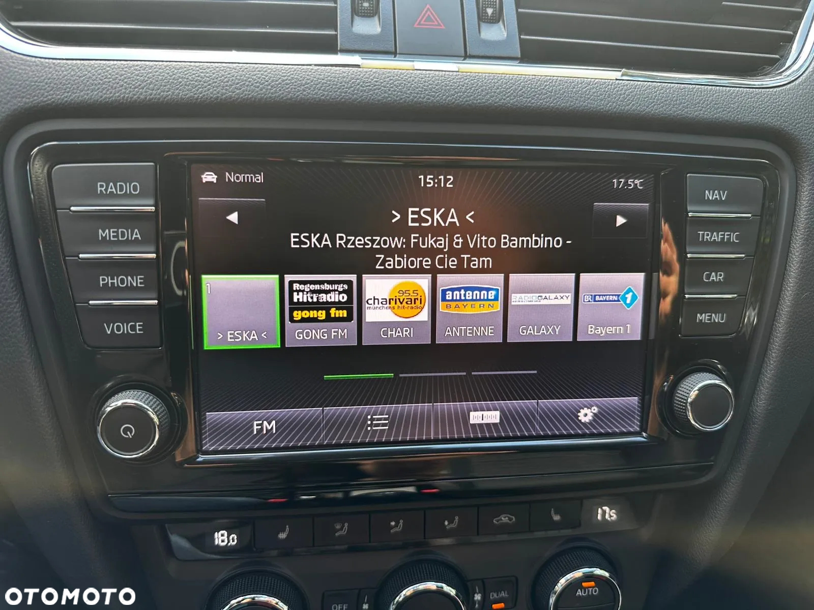 Skoda Octavia Combi 2.0 TDI RS - 9