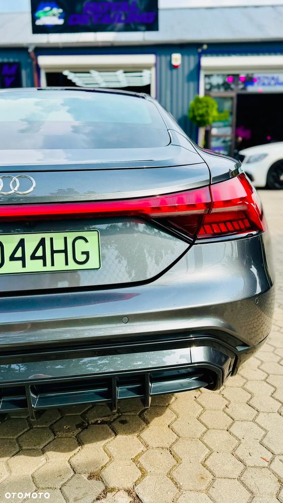 Audi e-tron GT quattro - 9