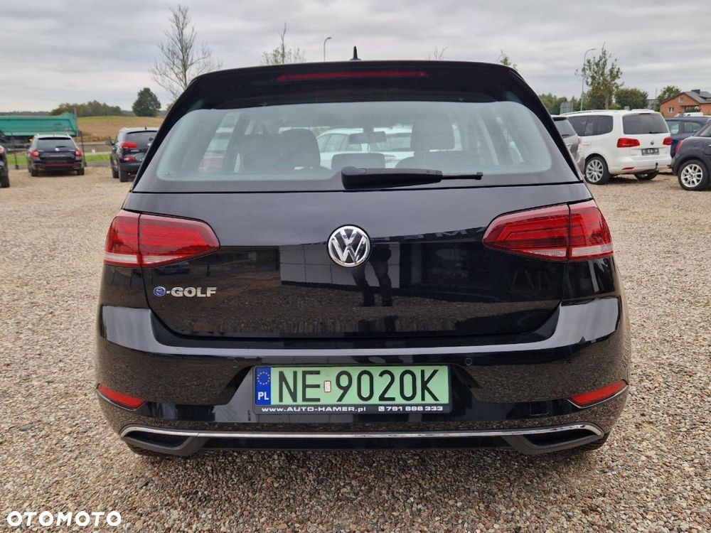 Volkswagen Golf - 28