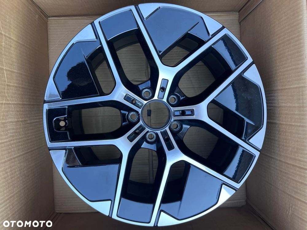 M2 Felga Mercedes E klasa a2144012900 8x18et32,5 - 1