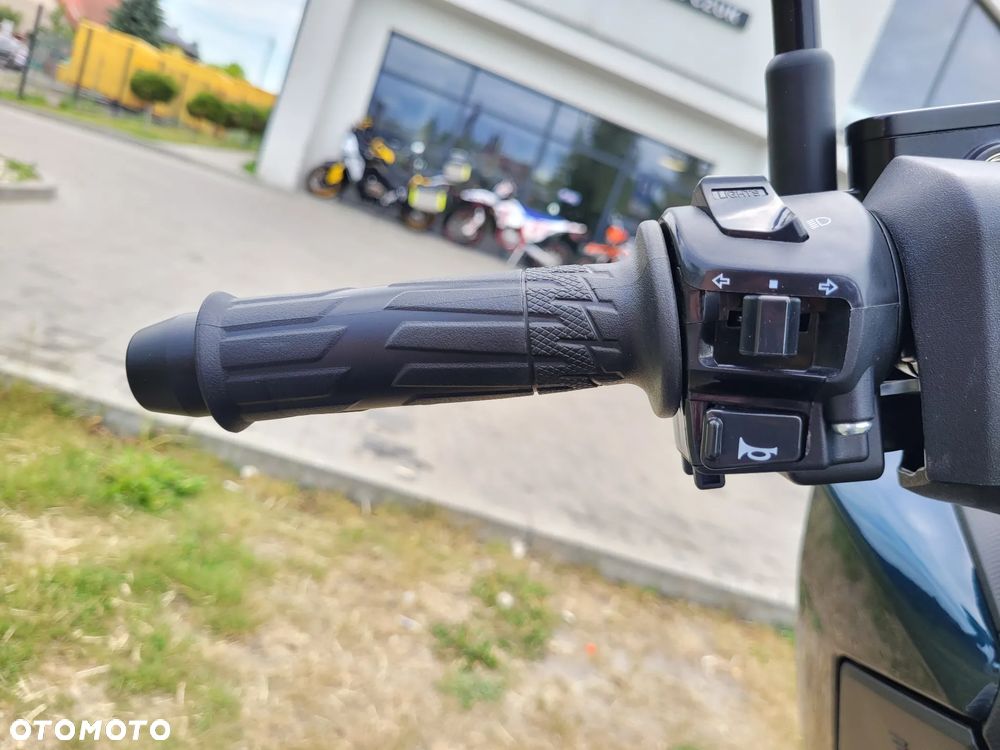 Kymco Skytown - 12