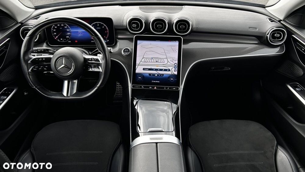 Mercedes-Benz Klasa C 220 d mHEV AMG - 14