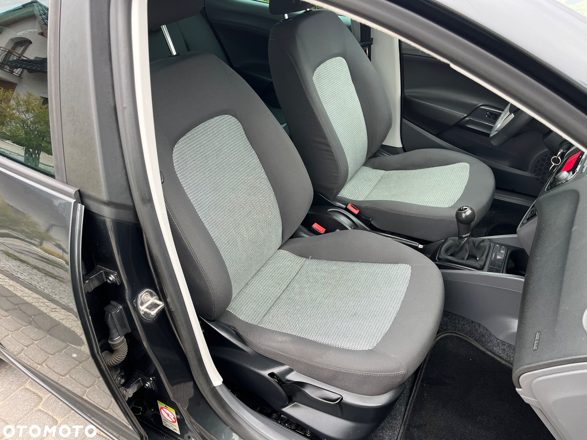 Seat Ibiza 1.4 16V Easy Life - 14