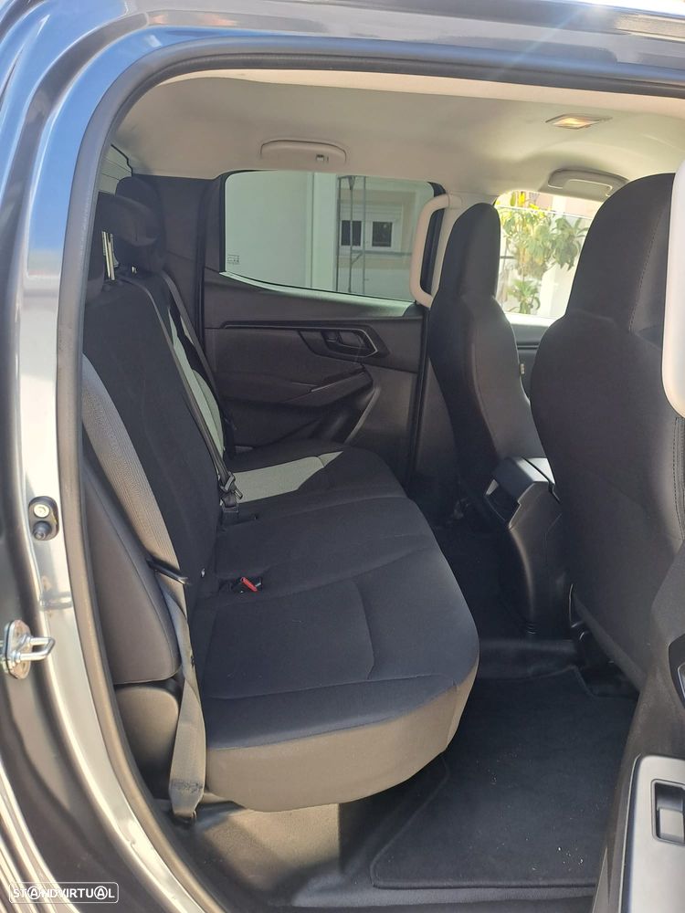 Isuzu D-Max 1.9 Ddi CD 4WD LS Auto - 6