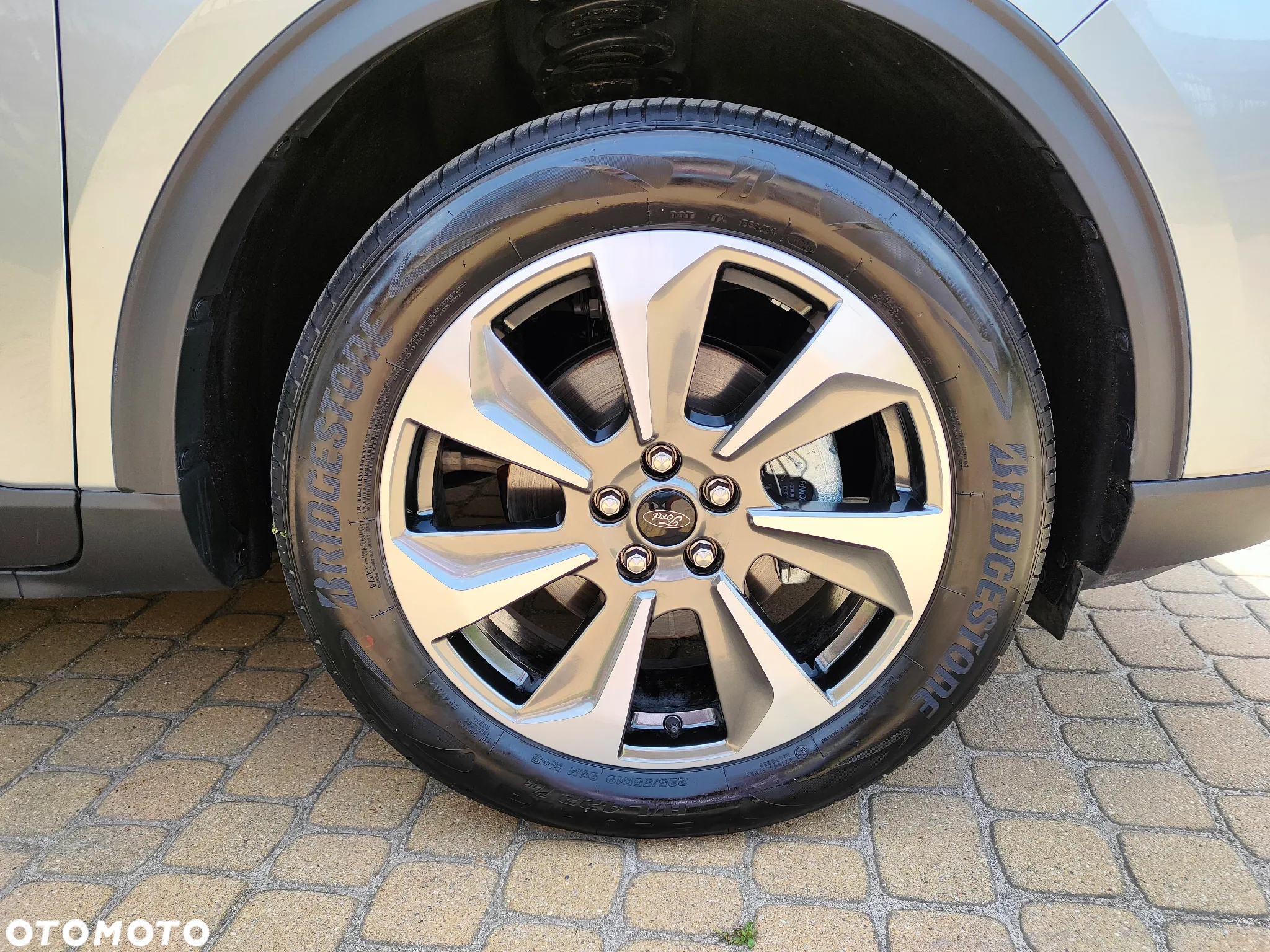 Ford Kuga - 30