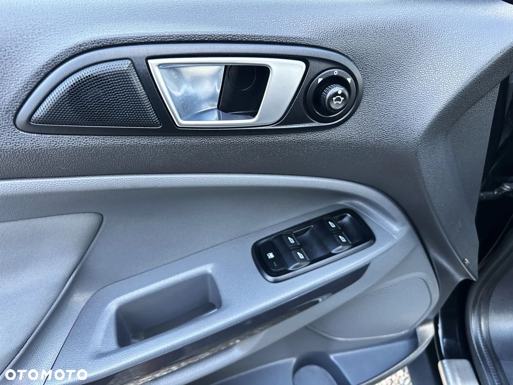 Ford EcoSport 1.0 EcoBoost TITANIUM - 26