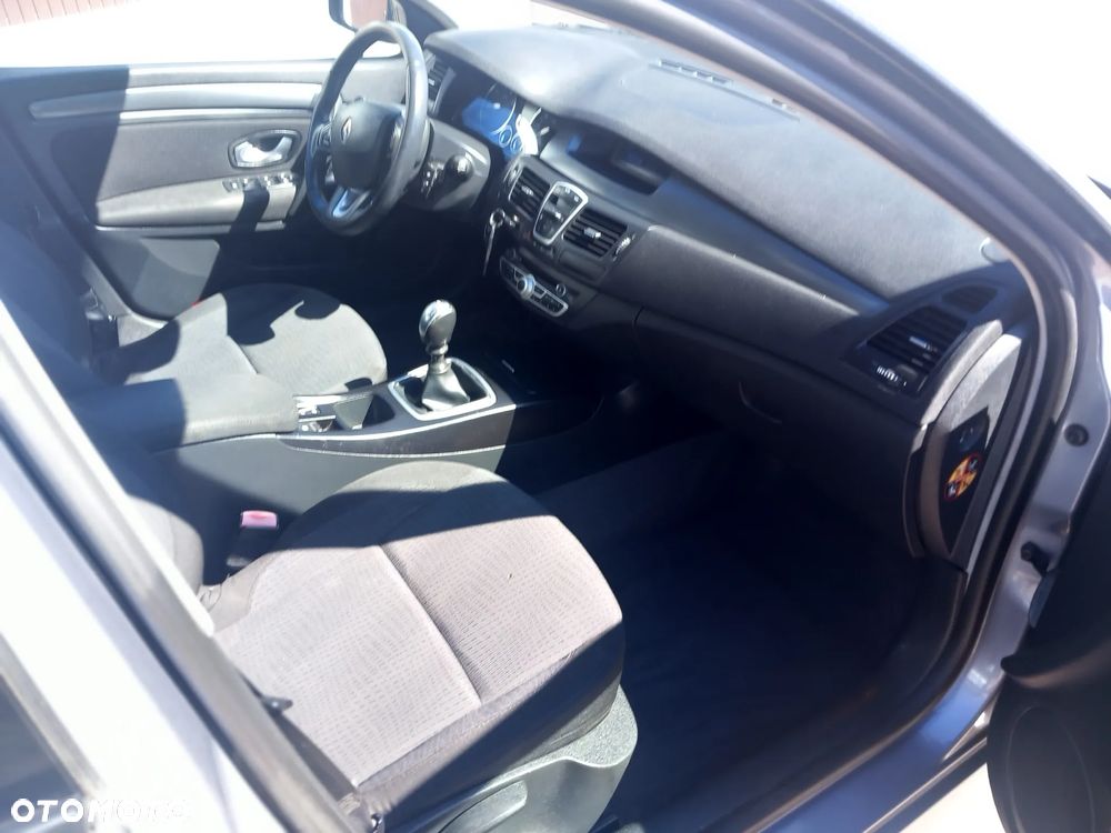 Renault Laguna 1.6 16V 110 Expression - 26