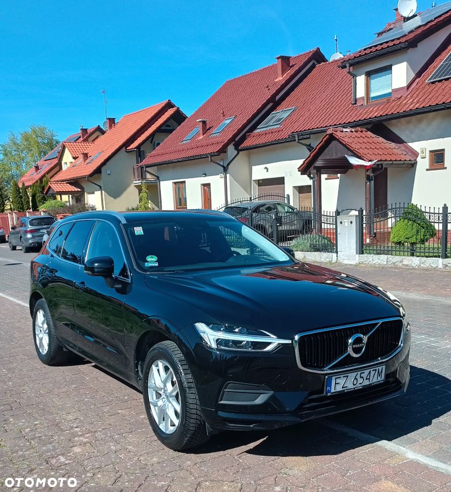 Volvo XC 60 T4 Momentum - 4