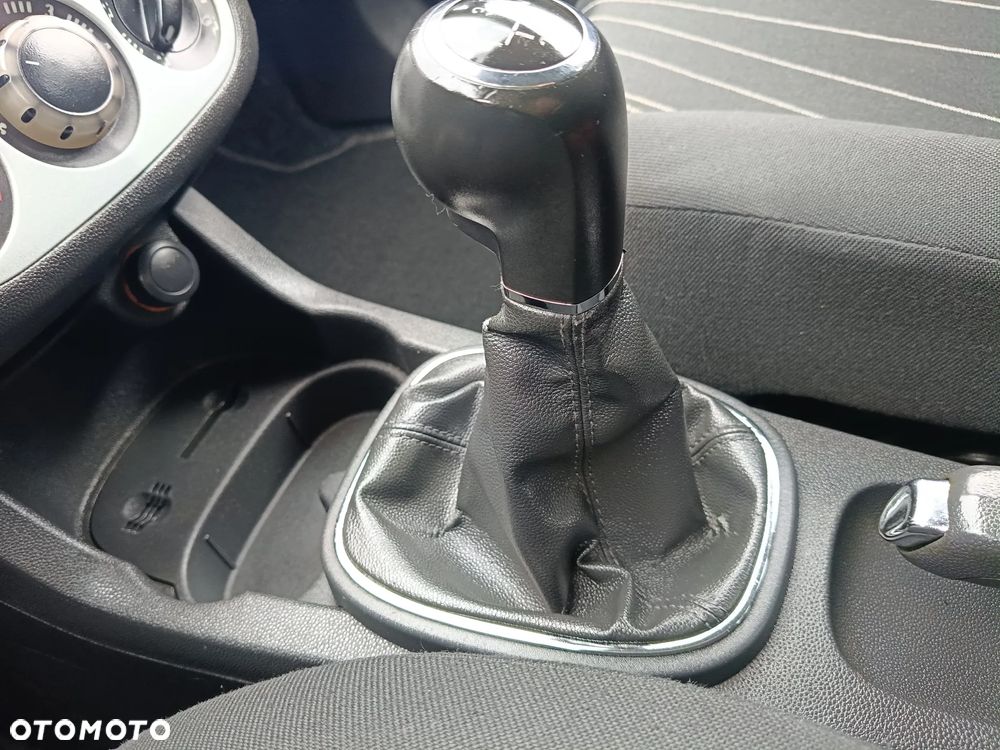 Opel Corsa 1.2 16V Enjoy - 15