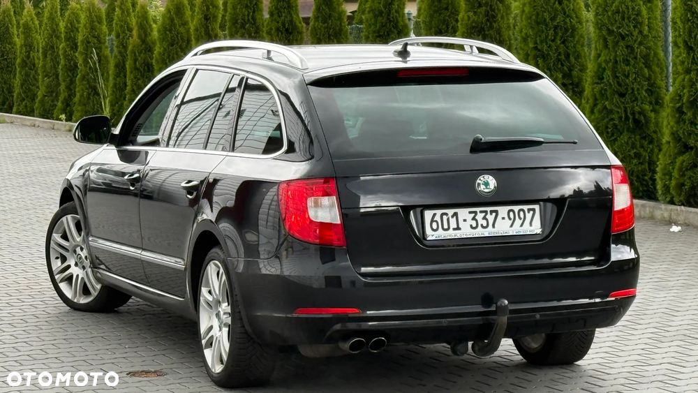 Skoda Superb 2.0 TDI Elegance DSG - 9