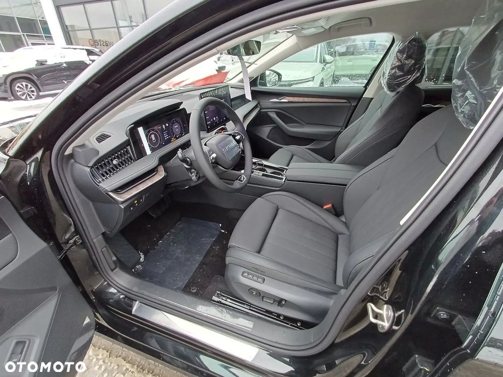 Skoda Superb 2.0 TDI SCR 4x4 L&K DSG - 9