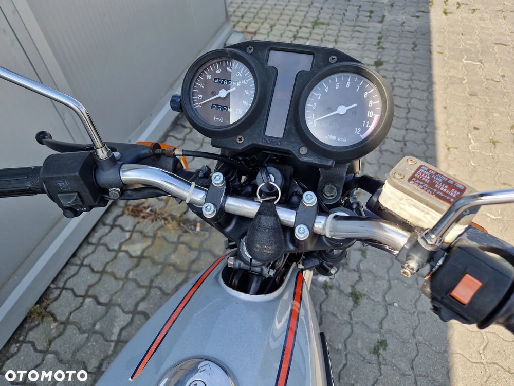 Suzuki GSX - 10