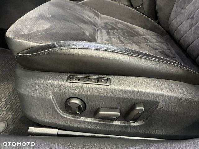 Skoda Superb 2.0 TSI Sportline DSG - 20