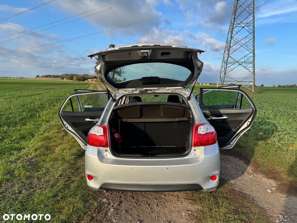 Toyota Auris - 16
