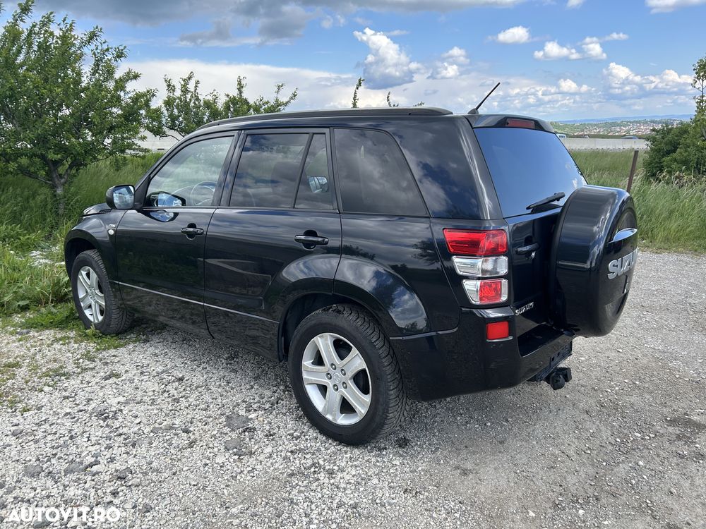Suzuki Grand Vitara 1.9 DDiS Comfort DPF - 5