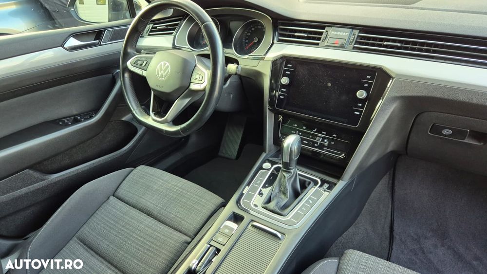 Volkswagen Passat - 8