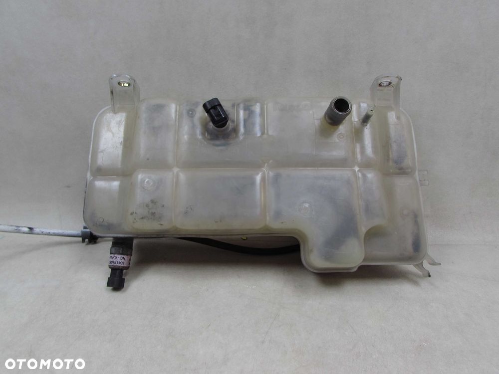 IVECO DAILY IV 06-12 ZBIORNIK ZBIORNICZEK WYROWNAWCZY 504181087 CZUJNIK - 3